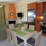 4 Epohes Villa *