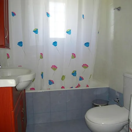 Villa 4 Epohes Vathi