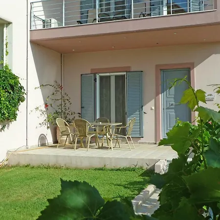 4 Epohes Villa