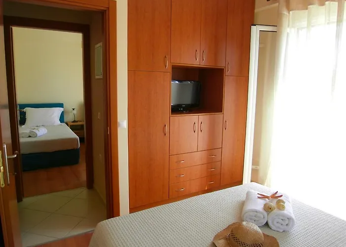 Villa 4 Epohes Vathi