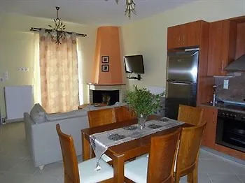 Villa 4 Epohes Vathi