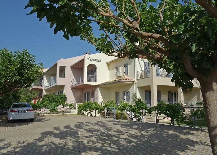 Villa 4 Epohes Vathi